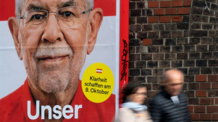 Austrians vote in presidential election with incumbent set to win