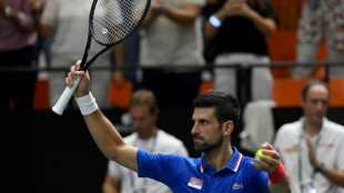 Djokovic classifica Sérvia para fase final da Copa Davis