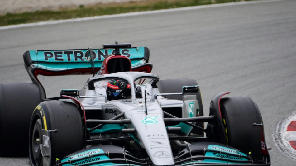 Hamilton setzt Bestzeit bei den Formel-1-Testfahrten