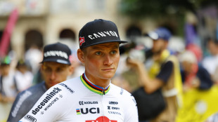 Van der Poel contro i belgi, sfida nel cuore di Parigi