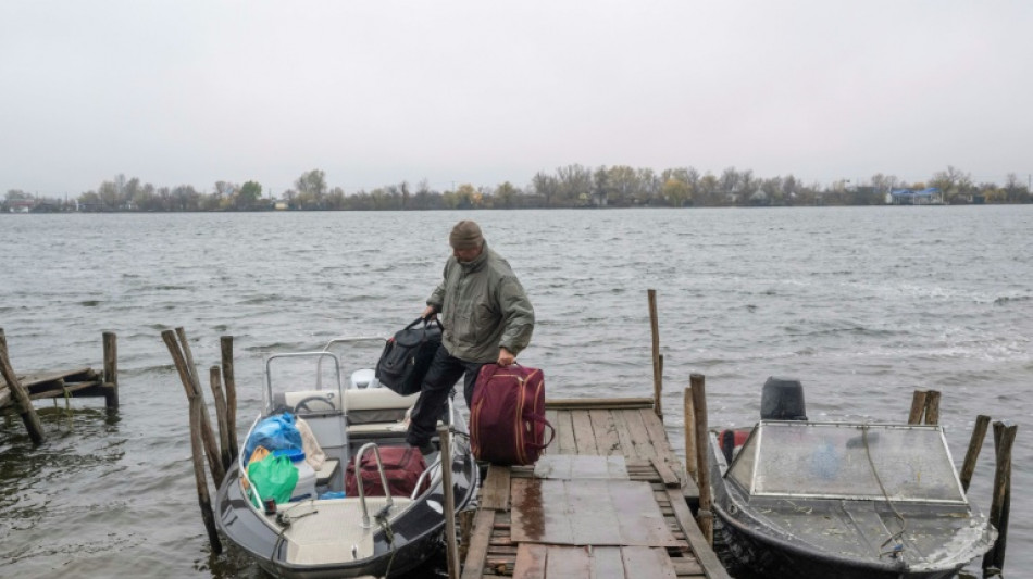 In Kherson, longing for family still under Russian occupation