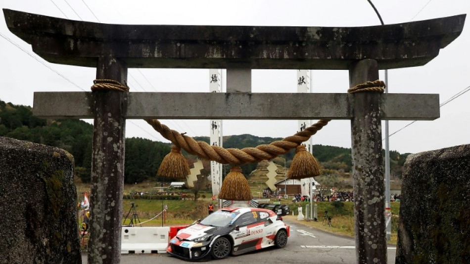 Evans lidera el Rally de Japón antes de la última jornada