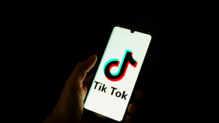 Estados dos EUA acusam TikTok de prejudicar a saúde mental dos jovens