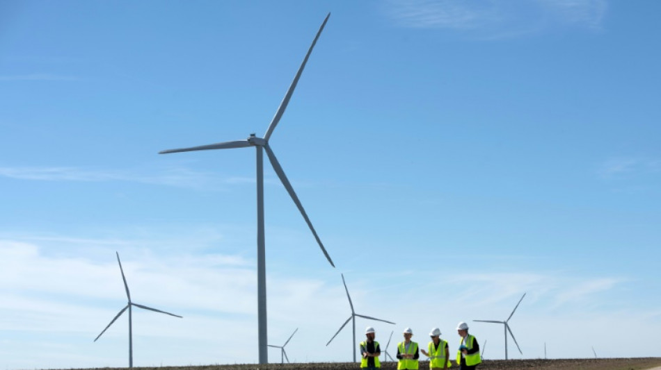 Texas: Wind and solar stake claim to land of oil