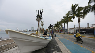 Hurricane Orlene hits Mexico's Pacific coast before weakening