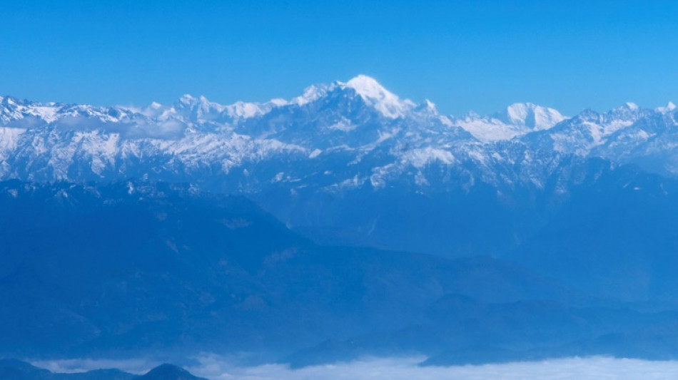 Himalaya: les opérations de sauvetage reprennent pour retrouver l'alpiniste disparue