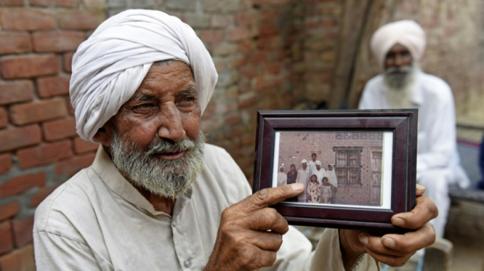 Indian, Pakistani siblings reunite 75 years after Partition