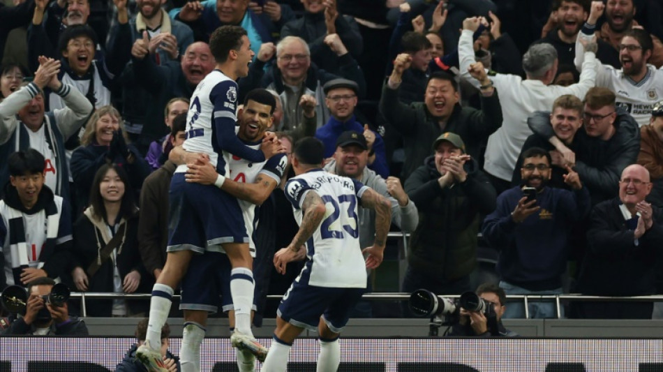 Spurs blow Villa away in second-half rampage