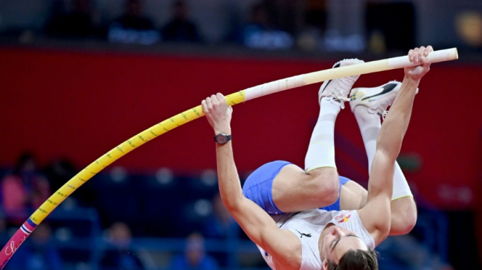 Duplantis vuela por encima de los 6,19 m, nuevo récord mundial de pértiga