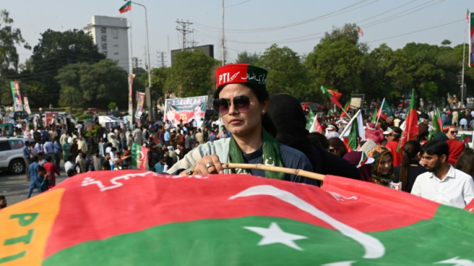 Ex-PM Khan begins 'long march' for early Pakistan election