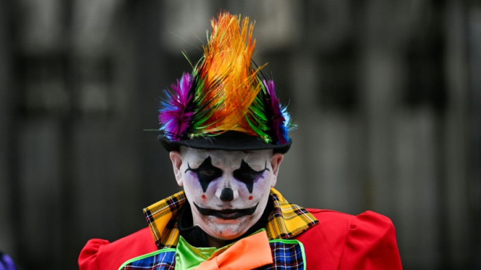 Rosenmontagsfest des Kölner Karnevals wegen Lage in Ukraine abgesagt 