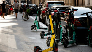 Paris gives ultimatum on e-scooter 'misuse'