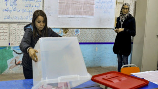 Tunisia uncertainty after poll snub, calls for president to quit