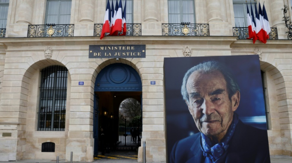 Hommage national à Robert Badinter, Macron attendu sur une possible entrée au Panthéon