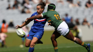 Blessée au Mondial, la demie de mêlée des Bleues Laure Sansus dit adieu au rugby