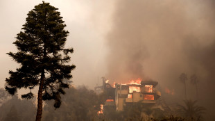 Salgono a 5 le vittime degli incendi a Los Angeles