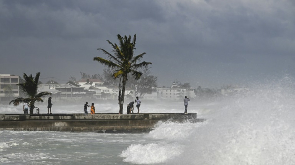 L'ouragan Béryl, "potentiellement catastrophique", menace les Caraïbes