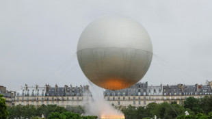 Autour de la vasque olympique, la "fête" et la "communion" des Jeux