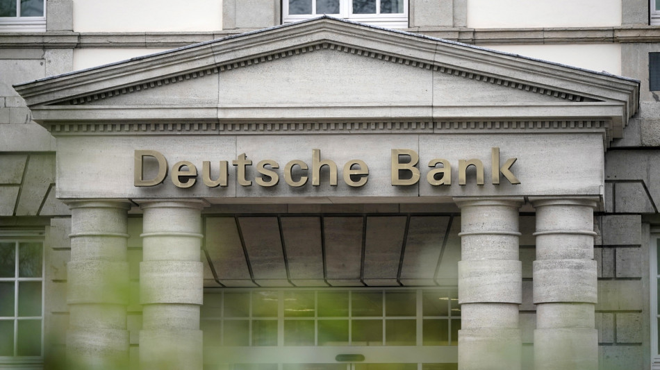 Deutsche Bank si sfila dalla partita su Commerzbank