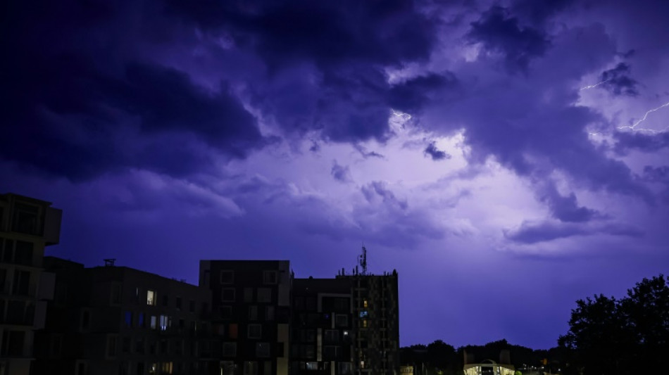 Orages: 24 départements sur une diagonale Sud-Ouest/Nord-Est en vigilance orange