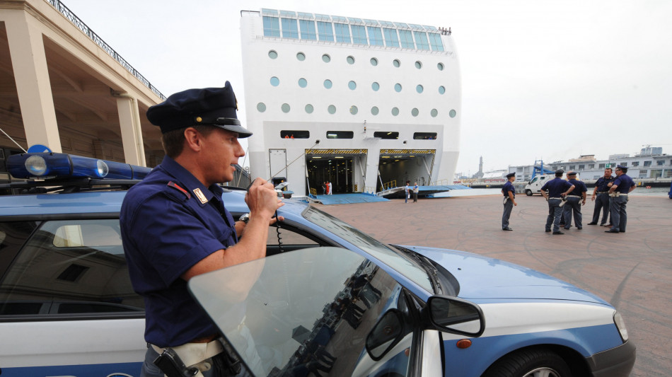 Stuprano ragazza su nave crociera, arrestati tre francesi