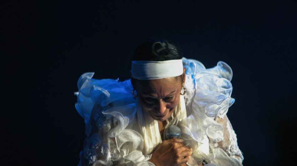 Cantora cubana Omara Portuondo se aposenta definitivamente, anuncia seu filho