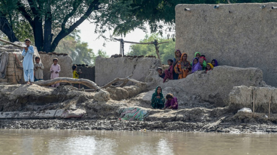 Pakistan: au nom de l'honneur, des femmes forcées à rester dans leur village inondé