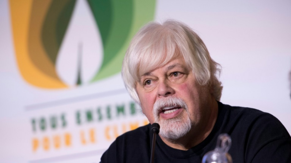 Arrestado en Groenlandia el activista contra la caza de ballenas Paul Watson