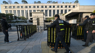 Presidente destituído da Coreia do Sul resiste a prestar depoimento em processo por decretar lei marcial