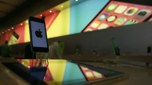 France probes Apple over restricting smartphone repair