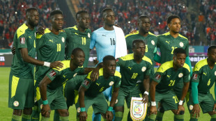 Bizarre Lasershow: Senegal und Ghana fahren zur WM