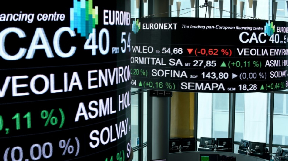 La Bourse de Paris frôle les 8.000 points en clôture (+0,49%)