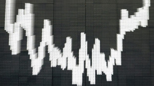 Stocks sink on fears of Ukraine-Russia escalation