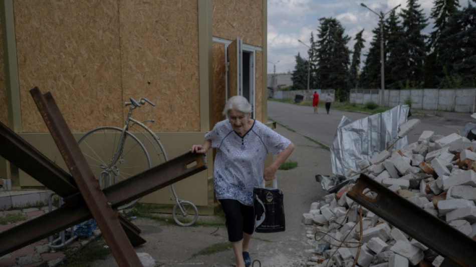 Community tensions split tug-of-war towns in eastern Ukraine