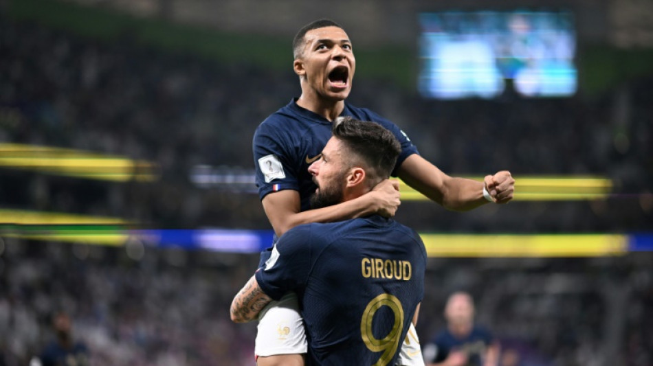 Mondial-2022: la France prend son quart, Giroud et Mbappé prennent leur pied