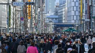 Turismo de massa obriga trabalhadores japoneses a dormirem em hotéis cápsula