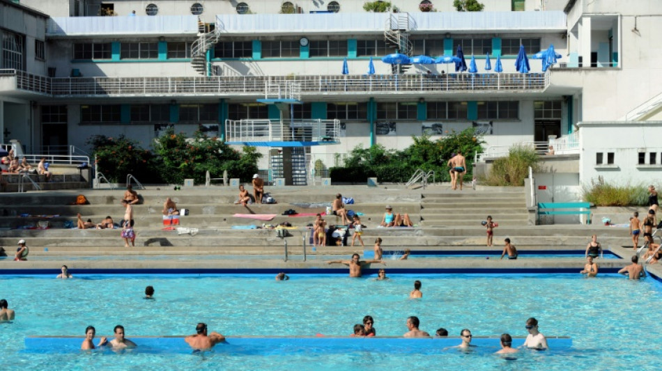 French court blocks 'burkinis' in council's pools