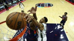 tNBA: les Bucks font tomber les Sixers, les Lakers poursuivent leur dégringolade