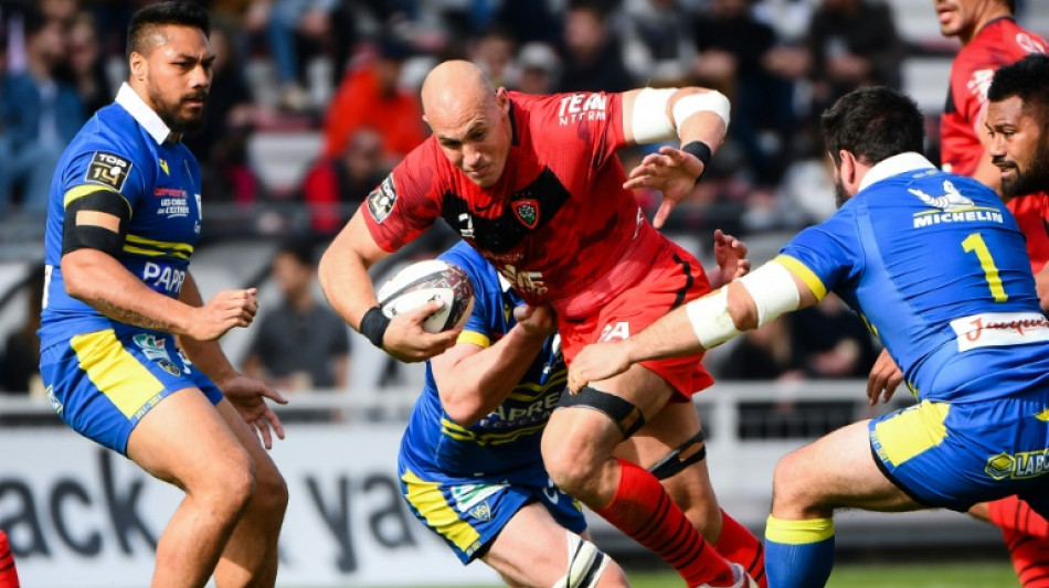 Top 14: Parisse prolonge avec Toulon