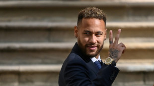 Procès Neymar: le parquet fait volte-face et retire ses accusations 