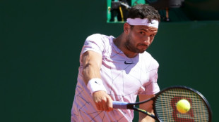 Monte-Carlo: Dimitrov bat Hurkacz et rejoint Davidovich en demies