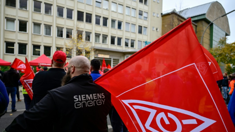 IG Metall: "Massiver" Warnstreik bei Mercedes-Benz in Sindelfingen